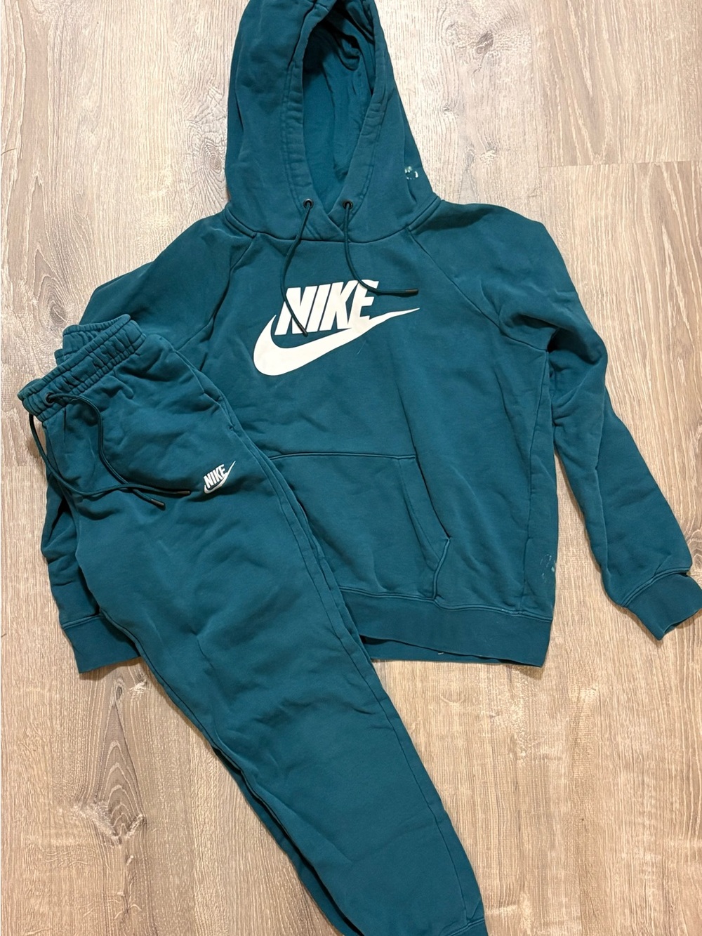 Nike Women’s Teal Green Hoodie & Joggers Set - White Logo S - Hoodie XS - Pants